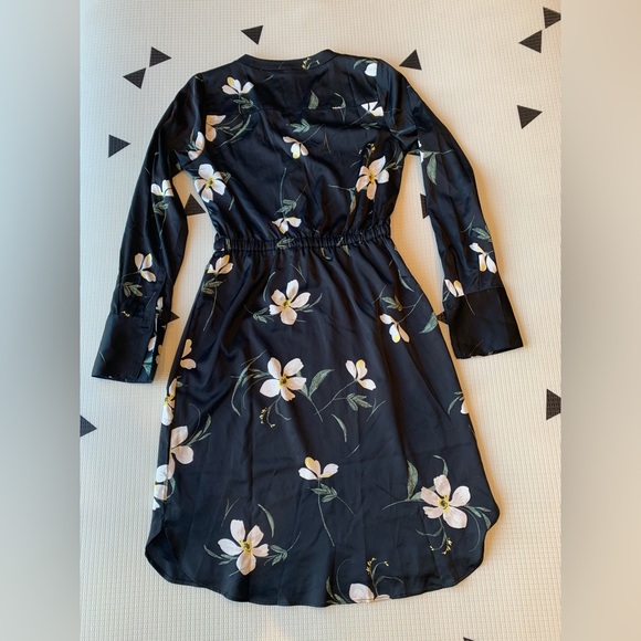 Ricki’s floral knee-length dress - Picture 2 of 3